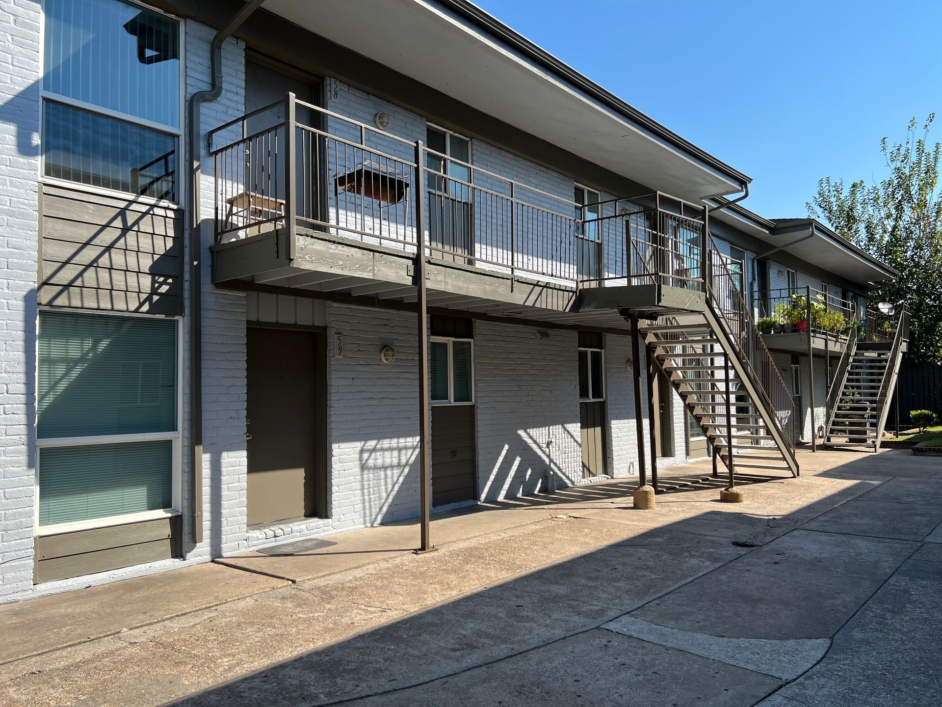 ALL BILLS PAID | Gated | Spring Branch East| Studio, 1, 2 & 3 bedrooms