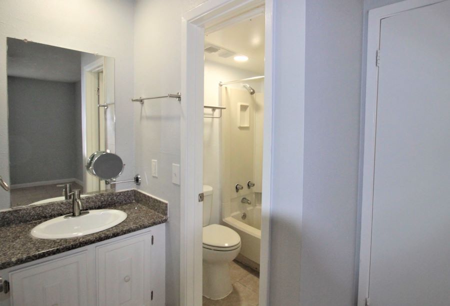 The Crossings one bedrm Apt - NW Houston