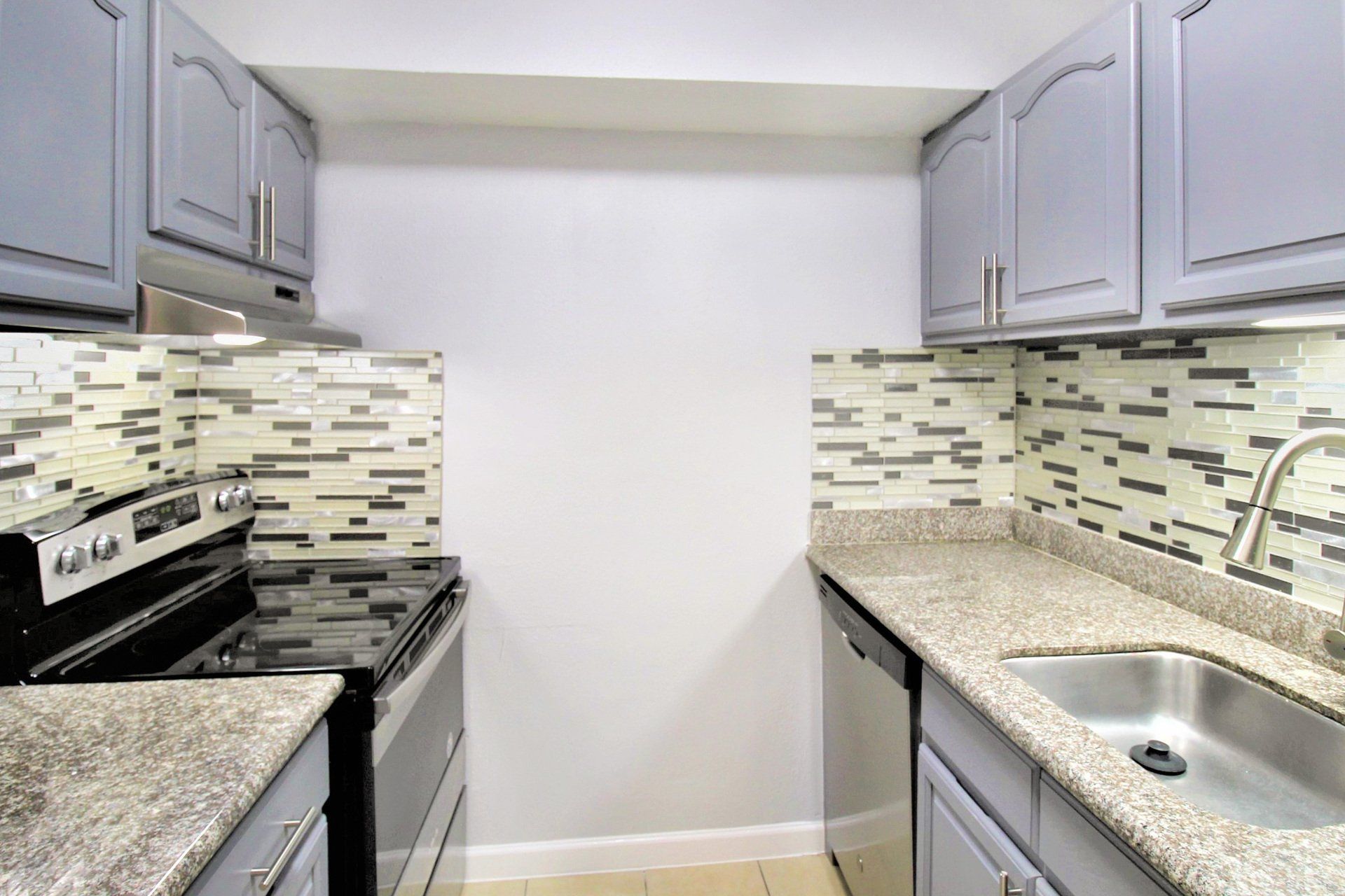 Leaf Hollow apartments & Townhomes 1760 Campbell Rd at Spring Branch Dr.