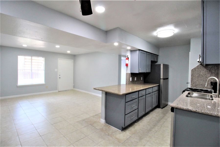 Crossings 2 Bedroom Apts - NW Houston