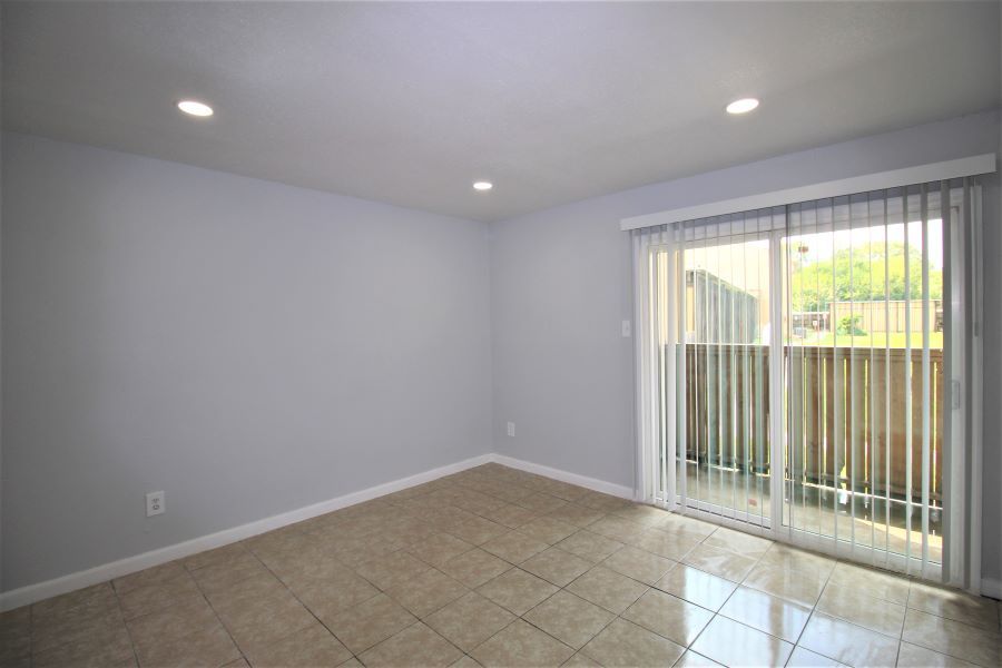 Crossings Apt - Northwest Houston