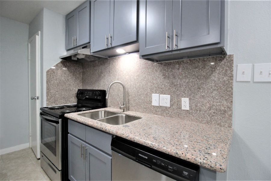 Crossings 2 Bedroom Apts - NW Houston