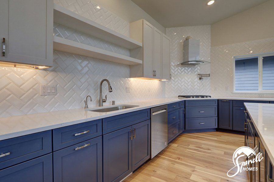 Spinell Homes | New Custom Homes | Anchorage Alaska | Kitchen | Kitchen Island |