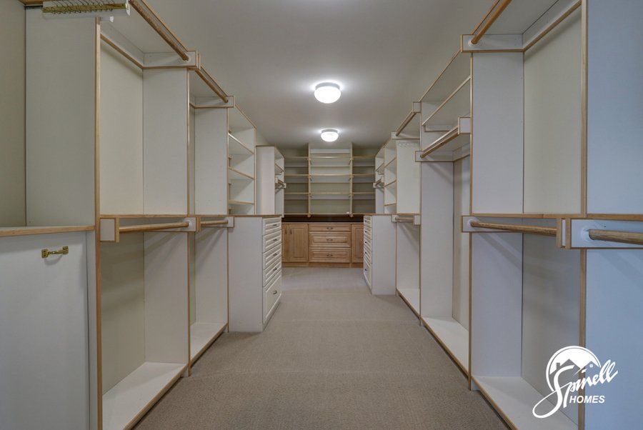 Spinell Homes | New Custom Homes | Anchorage Alaska | Custom Features | Custom Closet