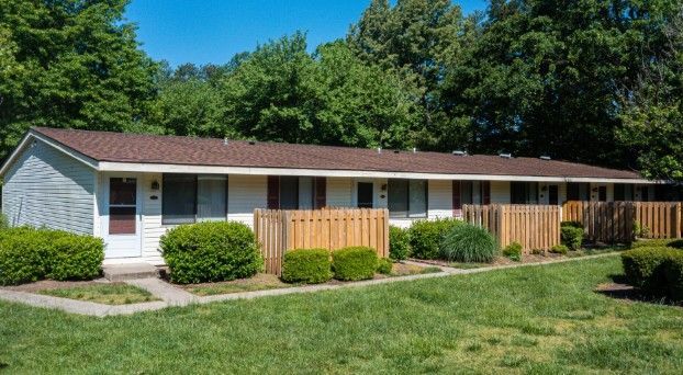 Amber Ridge Apartments photo - select to go to external website