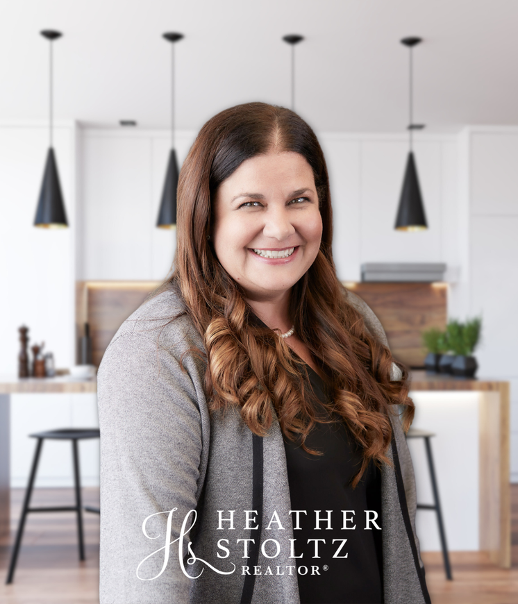 Heather Stoltz Headshot