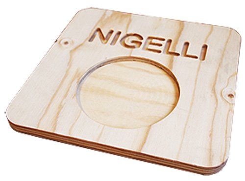 Parte di imballo in legno con logo Nigelli