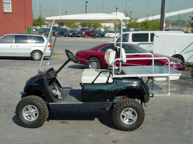 Black EGC  Rob Yamaha Cart  — Forklifts in Independence, MO