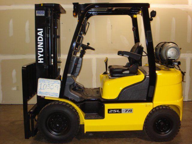 Hyundai 35L-7A - Forklifts, Utility and Golf Carts in Independence, MO
