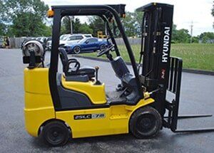 Hyundai 25LC-7M Cushion — Forklifts, Utility and Golf Carts in Independence, MO