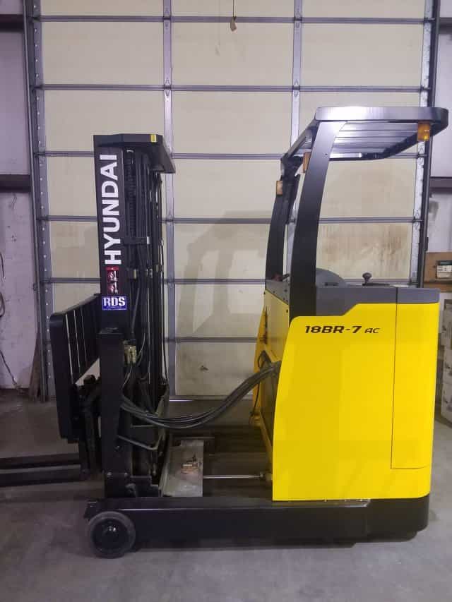 2011 Hyundai 18BR-7 3,500lb Capacity Stand Up Forklift Unit 10868, Call for Price and more Info