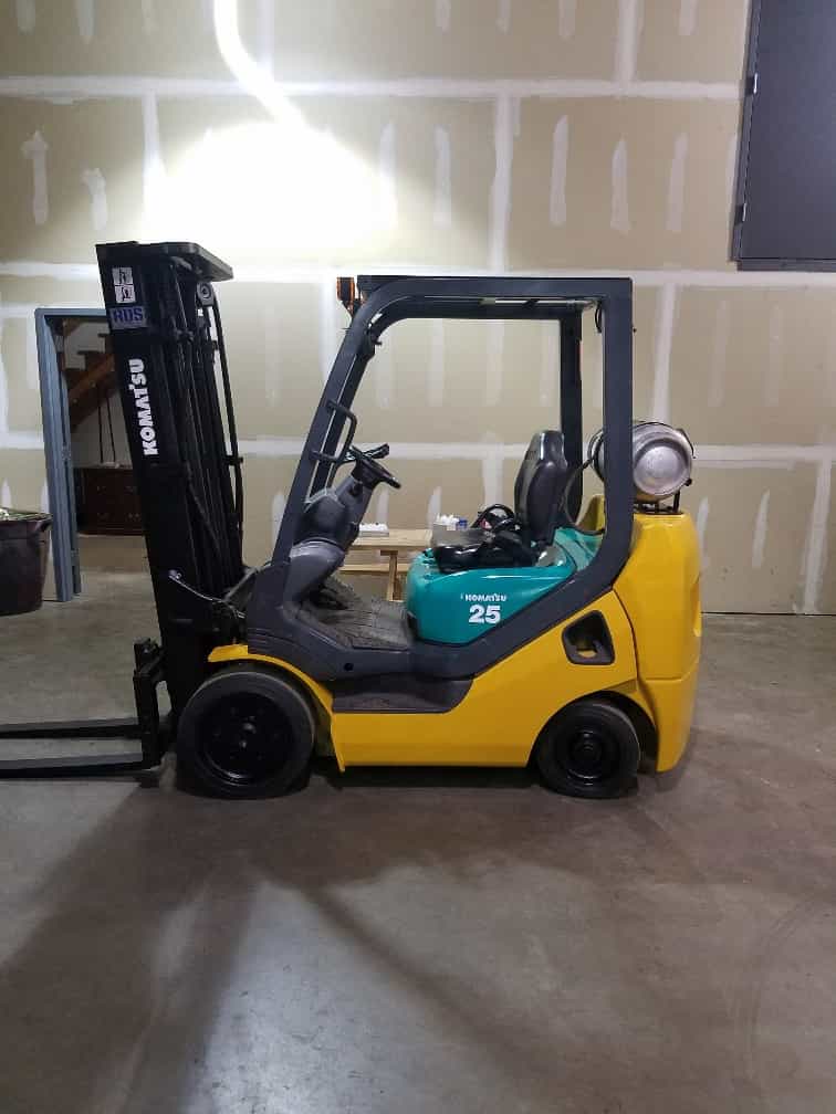 2009 Komatsu FG25ST-16 Unit 10873 - Forklifts, Utility and Golf Carts in Independence, MO