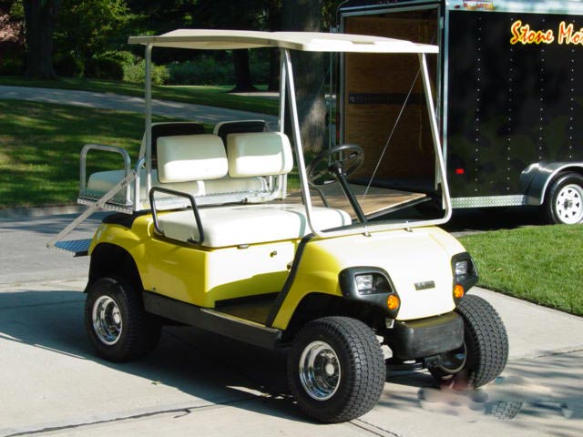 Yellow EGC — Forklifts in Independence, MO