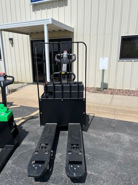 tic - Forklifts, Utility and Golf Carts in Independence, MO