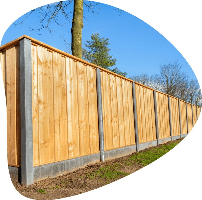newly built wooden fence surrounding Dutch garden
