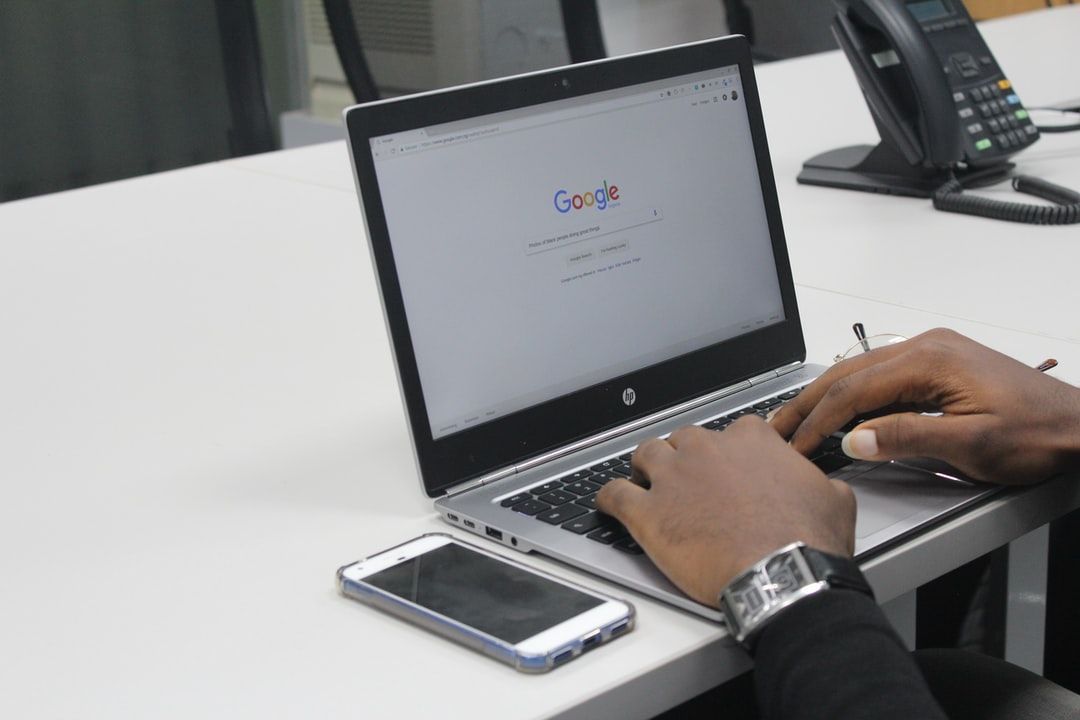 searching on google to describe how search engines work