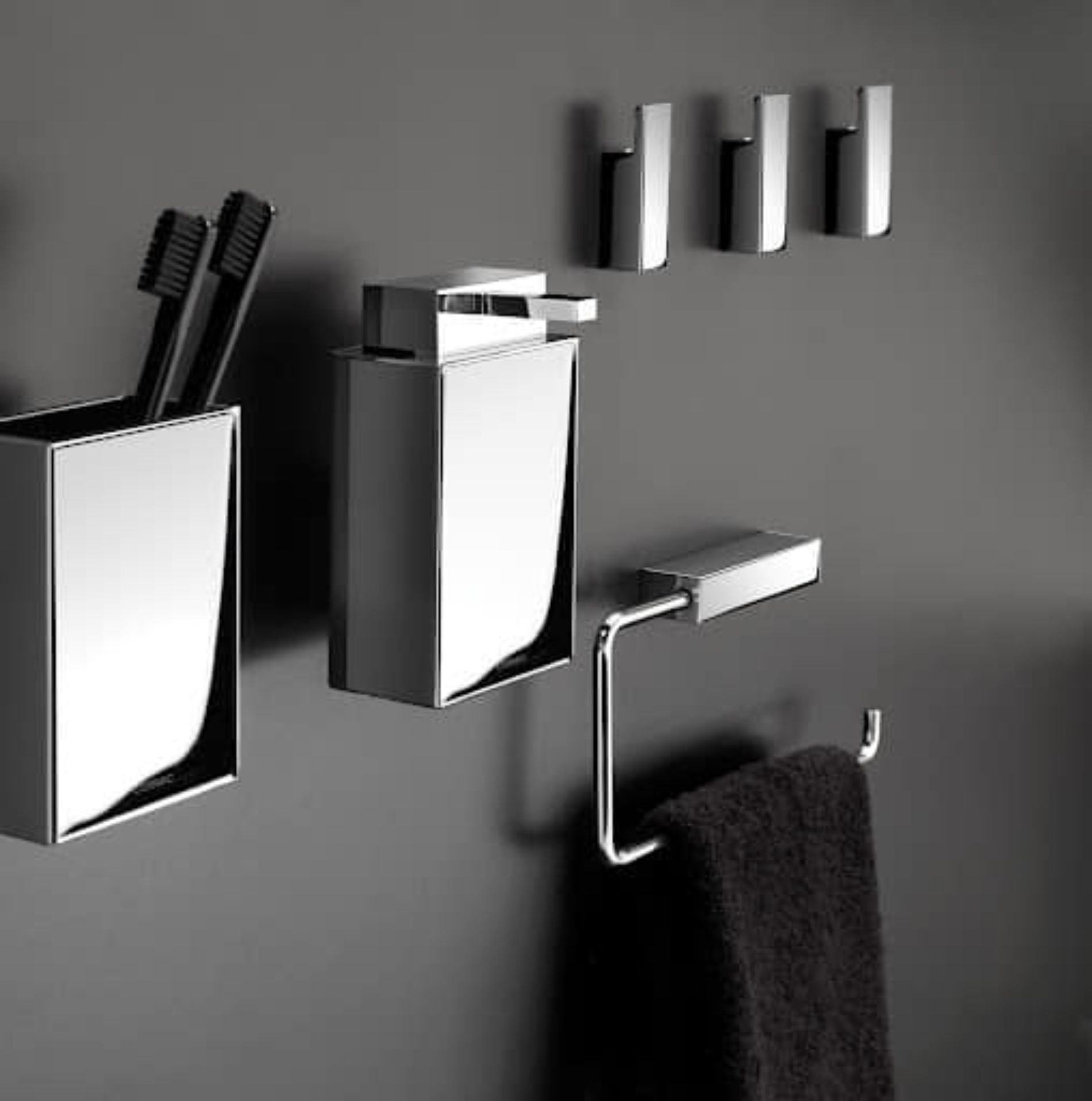 vasto gamma di accessori per il bagno