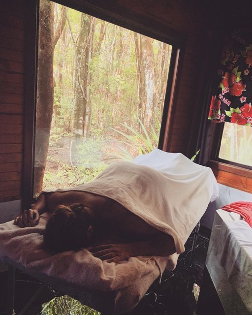 Massage with Nature - Beauty Therapy Gold Coast QLD