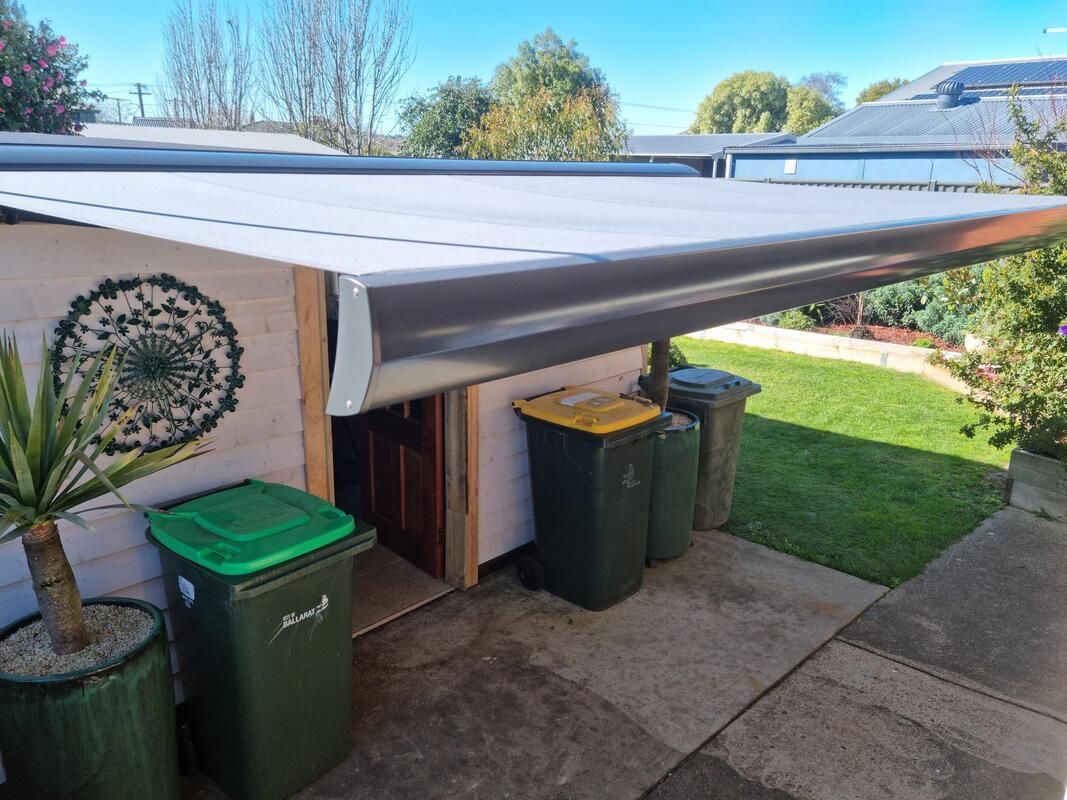 Folding Arm Awnings Adorn Small Home - Luxaflex Outdoor Blinds & Awnings In Ballarat