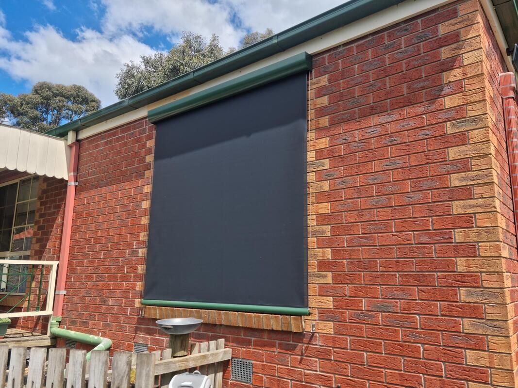 Door Fixed Guide Awnings Enhancing Eureka Blinds & Curtains' Luxaflex Gallery - Luxaflex Outdoor Blinds & Awnings In Ballarat
