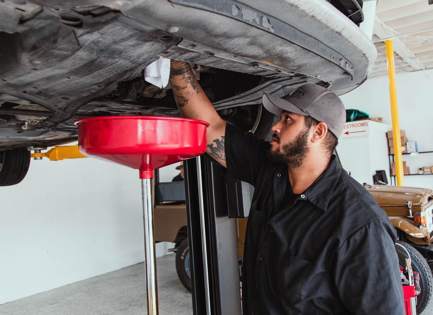 Ron Jon's Automotive Garage