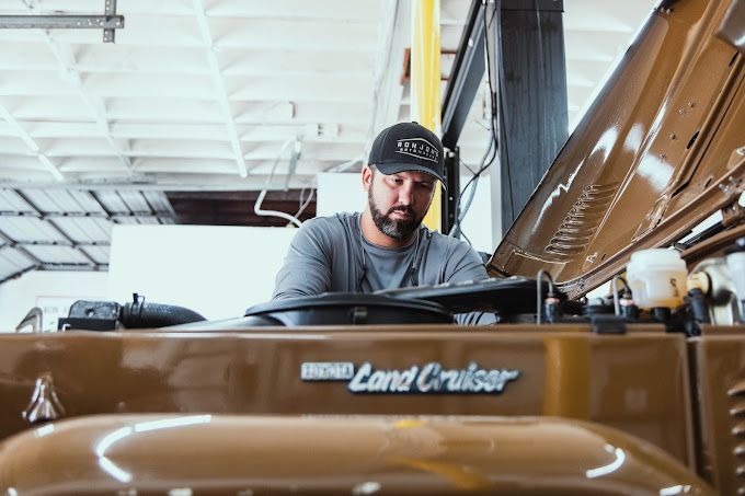 Ron Jon's Automotive Garage