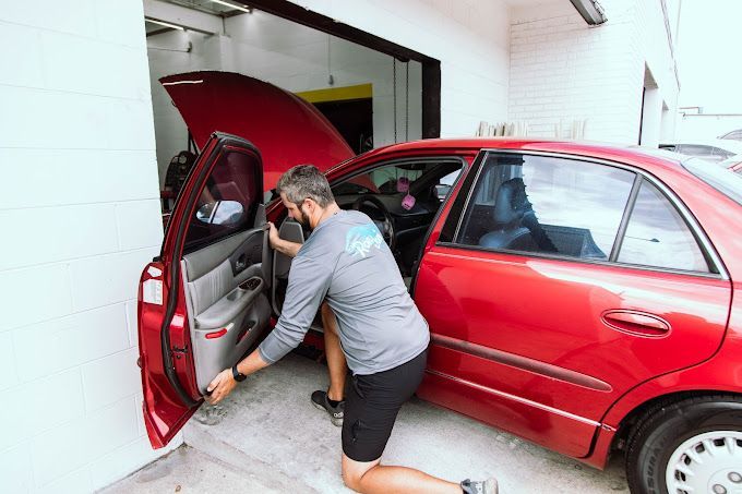 Ron Jon's Automotive Garage