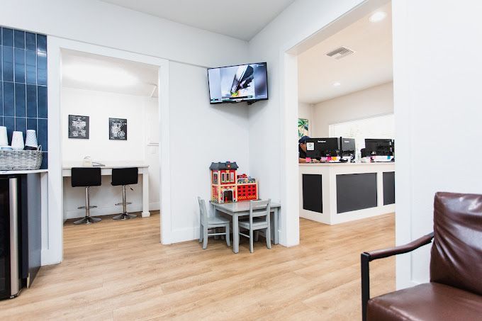 Ron Jon's Automotive Waiting Room