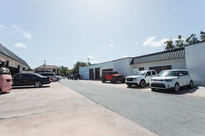 Ron Jon's Automotive Location