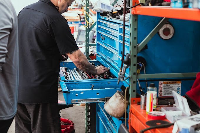 Ron Jon's Automotive Garage