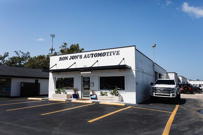 Ron Jon's Automotive Location
