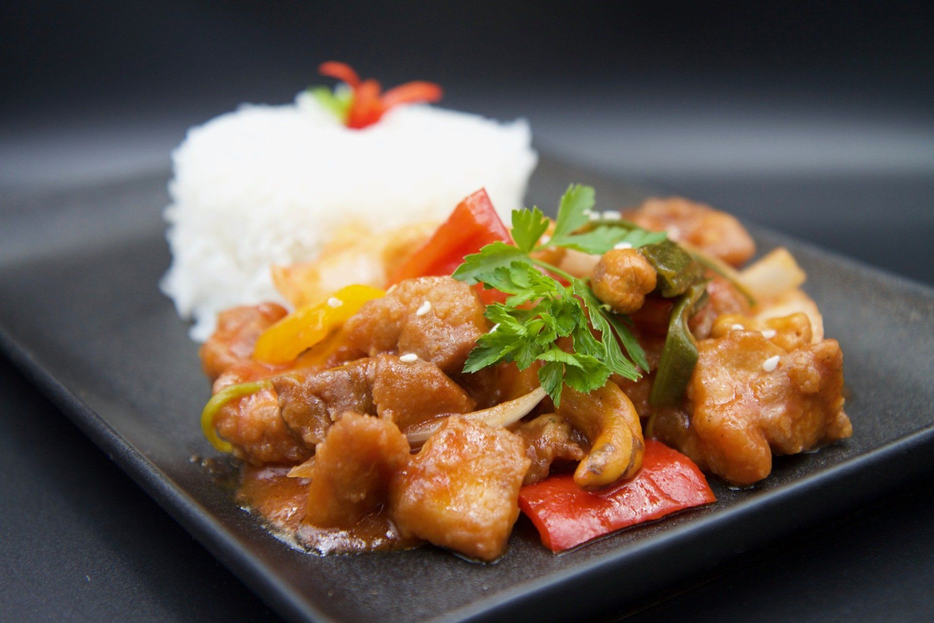 VasThai Sweet and Sour Chicken (Pad Priew Wan)