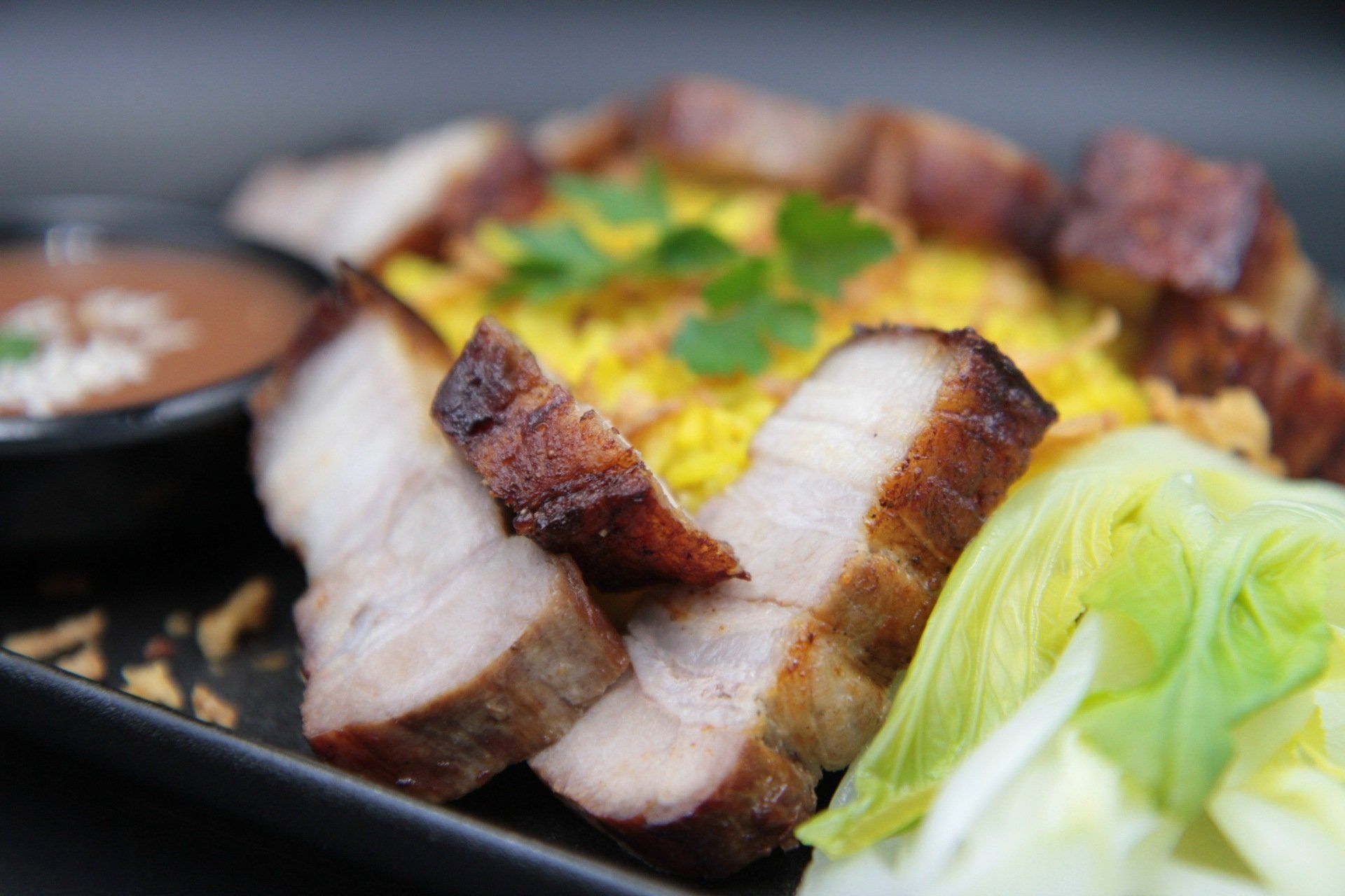 VasThai Khao Moo Krob - Maiale