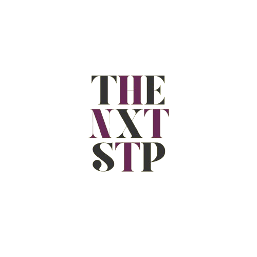 Een logo voor een bedrijf genaamd the next stp