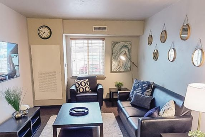 4BR/2BA living room
