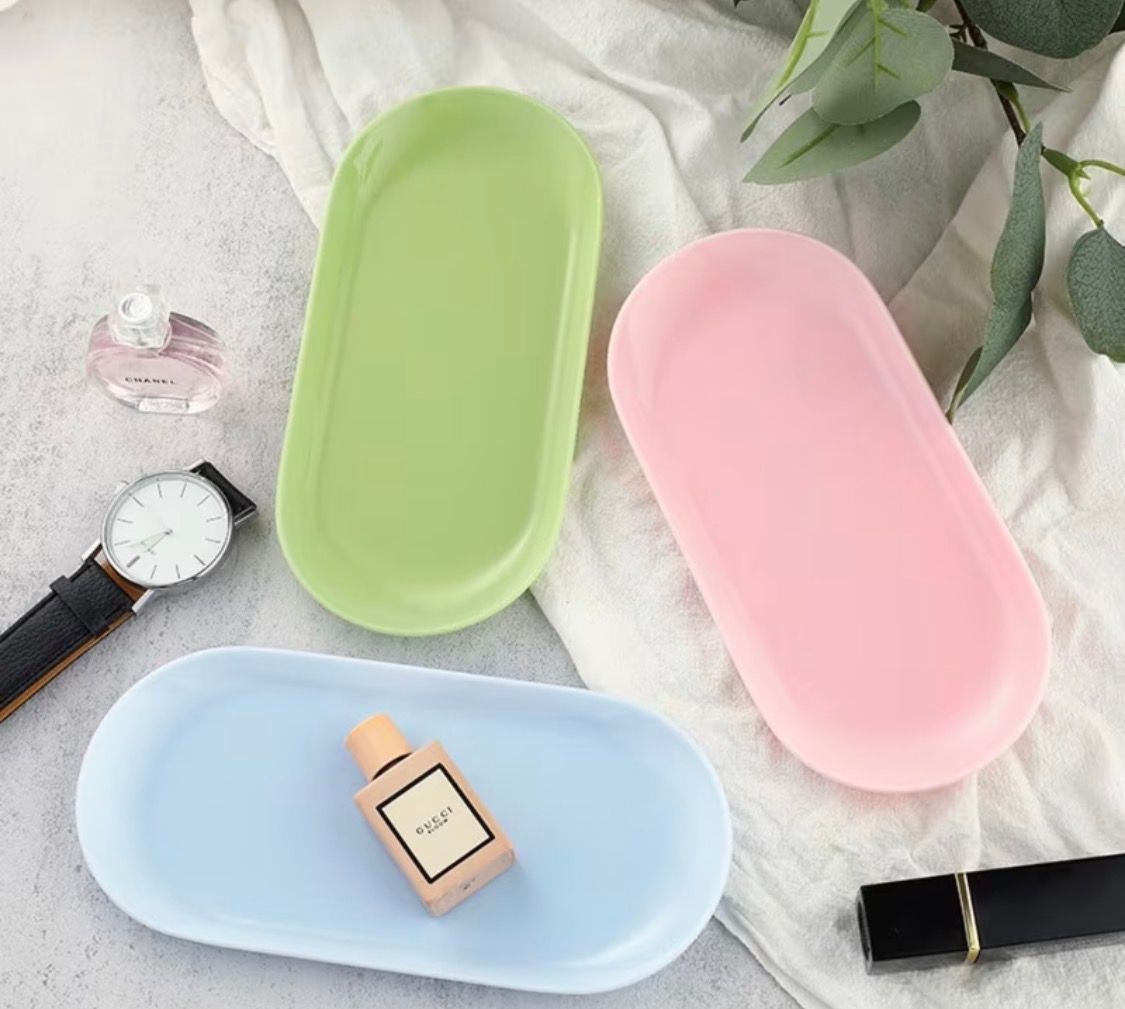 COLORFUL COSMETIC OR JEWELRY TRAY
