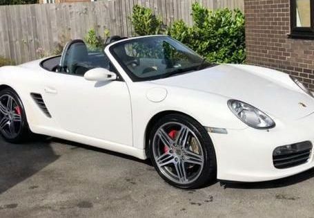 Car valeting in Torquay. Range Rover.