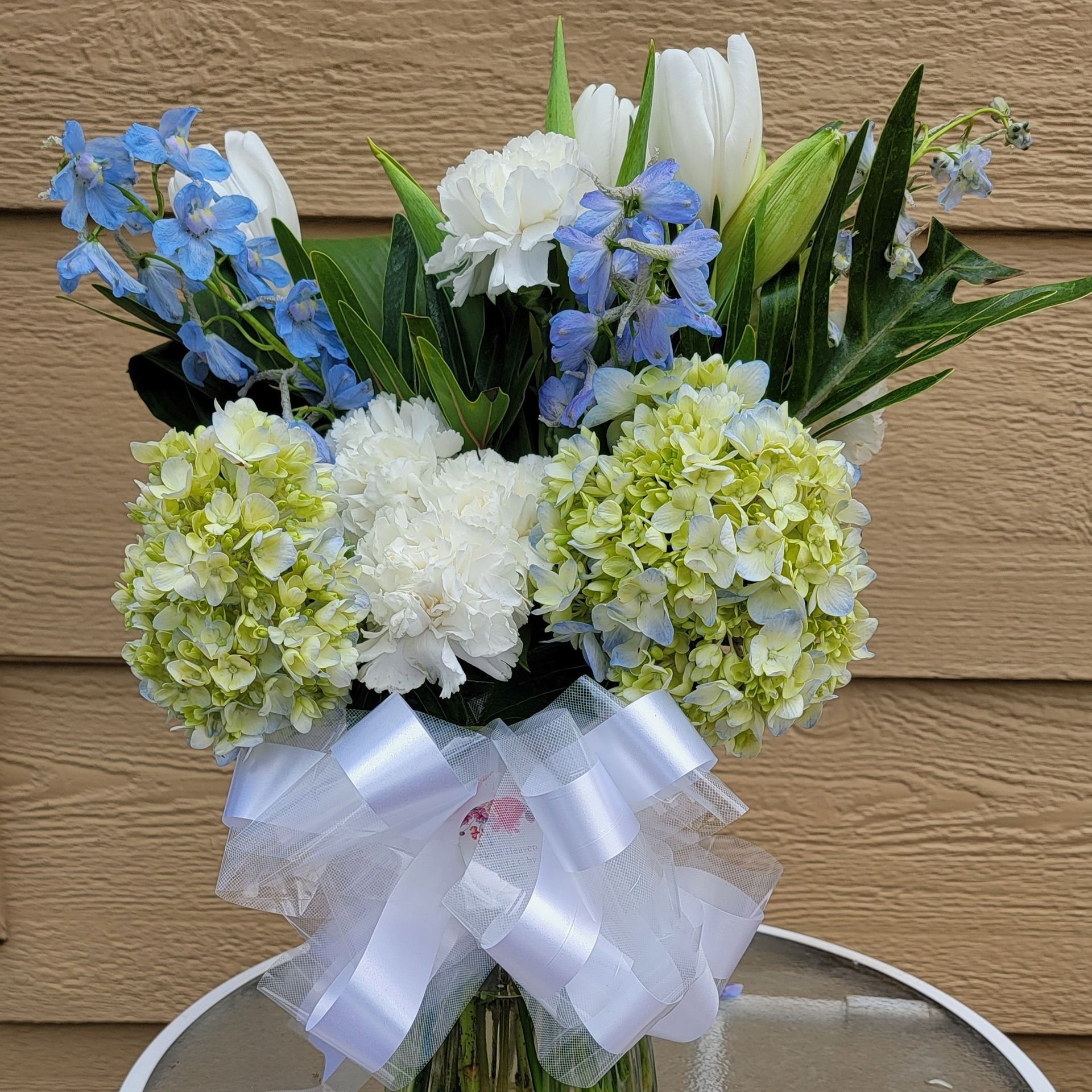 Sympathy Floral arrangements ,Magnificent