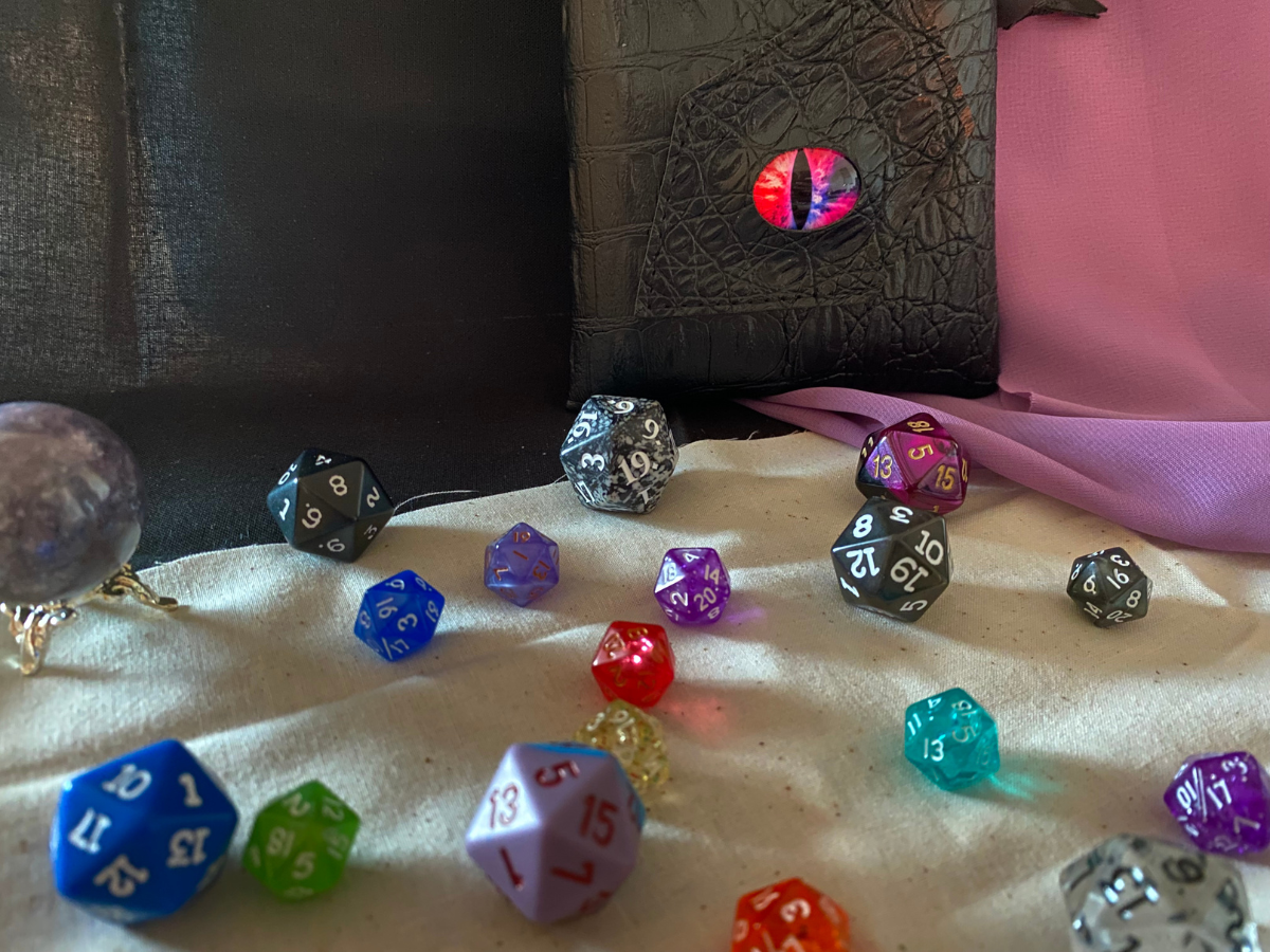 dungeon master tools dice and dice bag