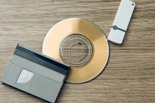 a scotch vhs tape sits next to its box