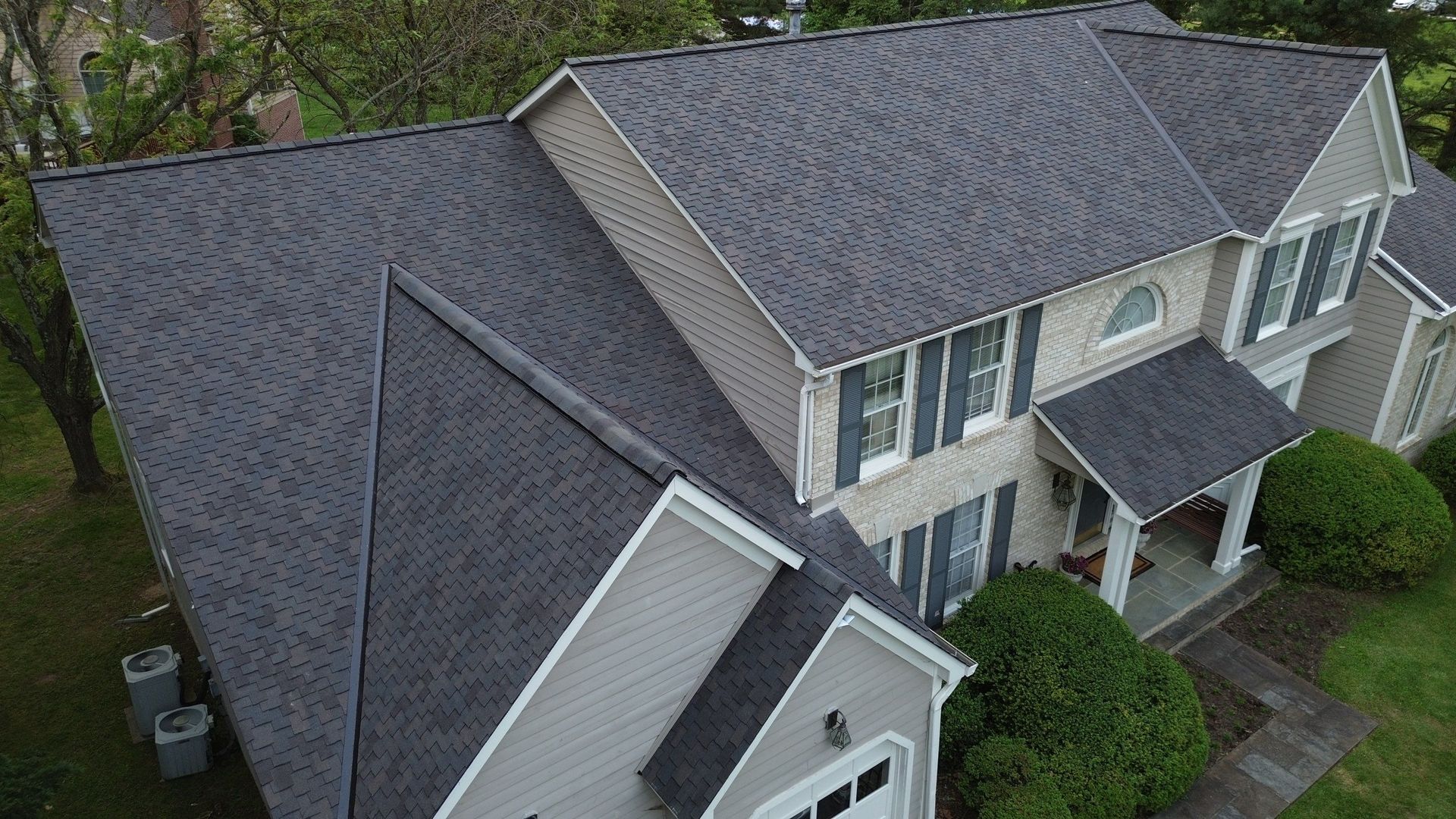 Protect your home with expert roof repairs, replacements, and installations. We use top-quality materials built to withstand the Mid-Atlantic weather—backed by strong warranties and professional craftsmanship.