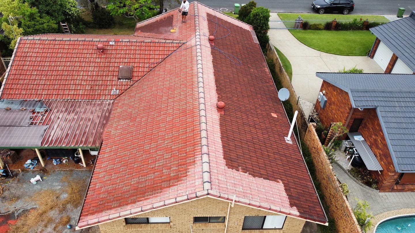 House Roof Cleaning with Pressure - Roof Painting in Gold Coast,QLD