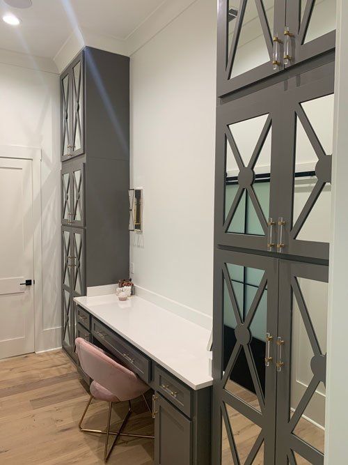 Gray Cabinet — Dundee, IL — Baker Glass Works, Inc.