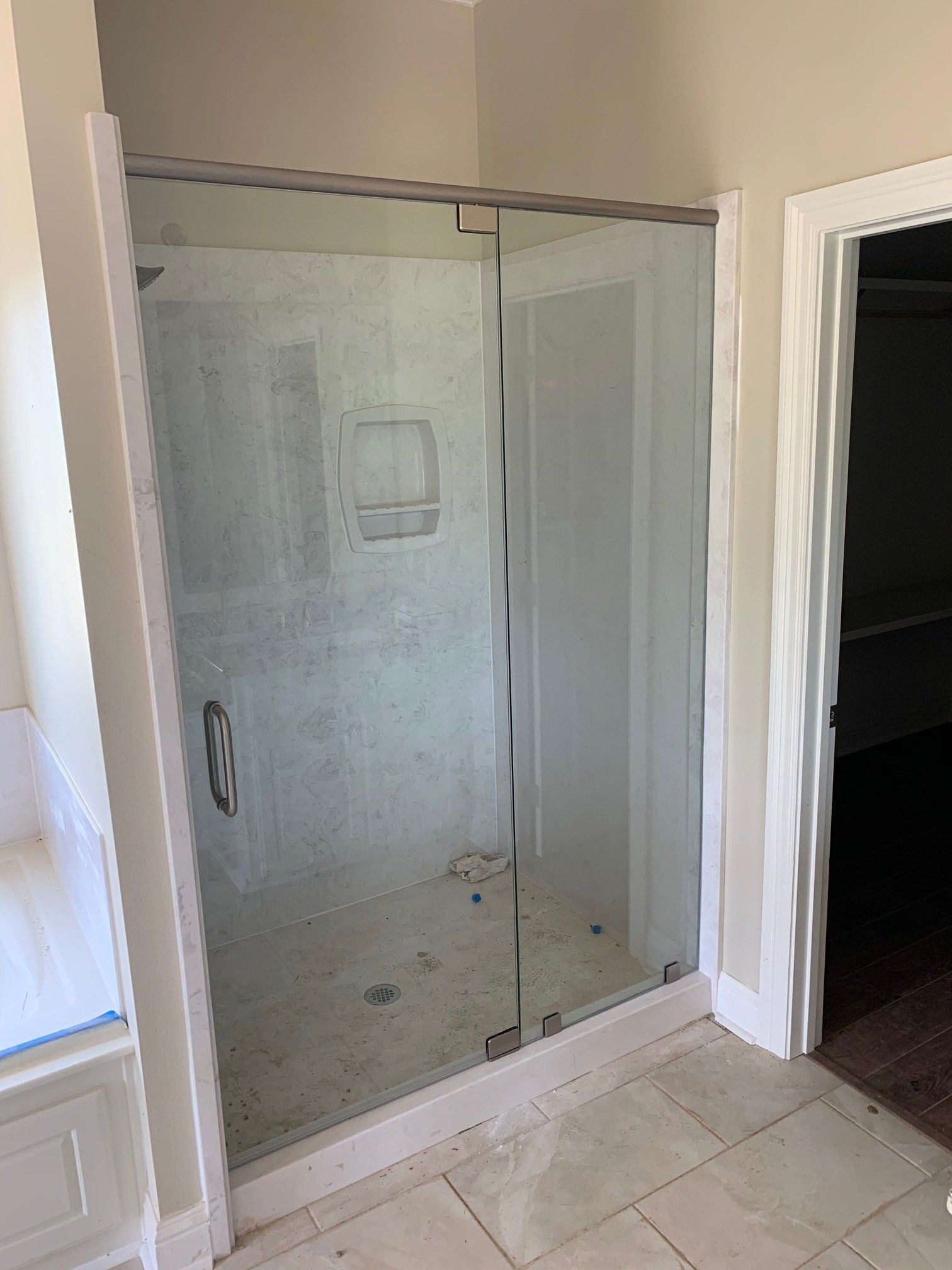 Shower Area Construction — Baker, LA — Baker Glass Wks, Inc.