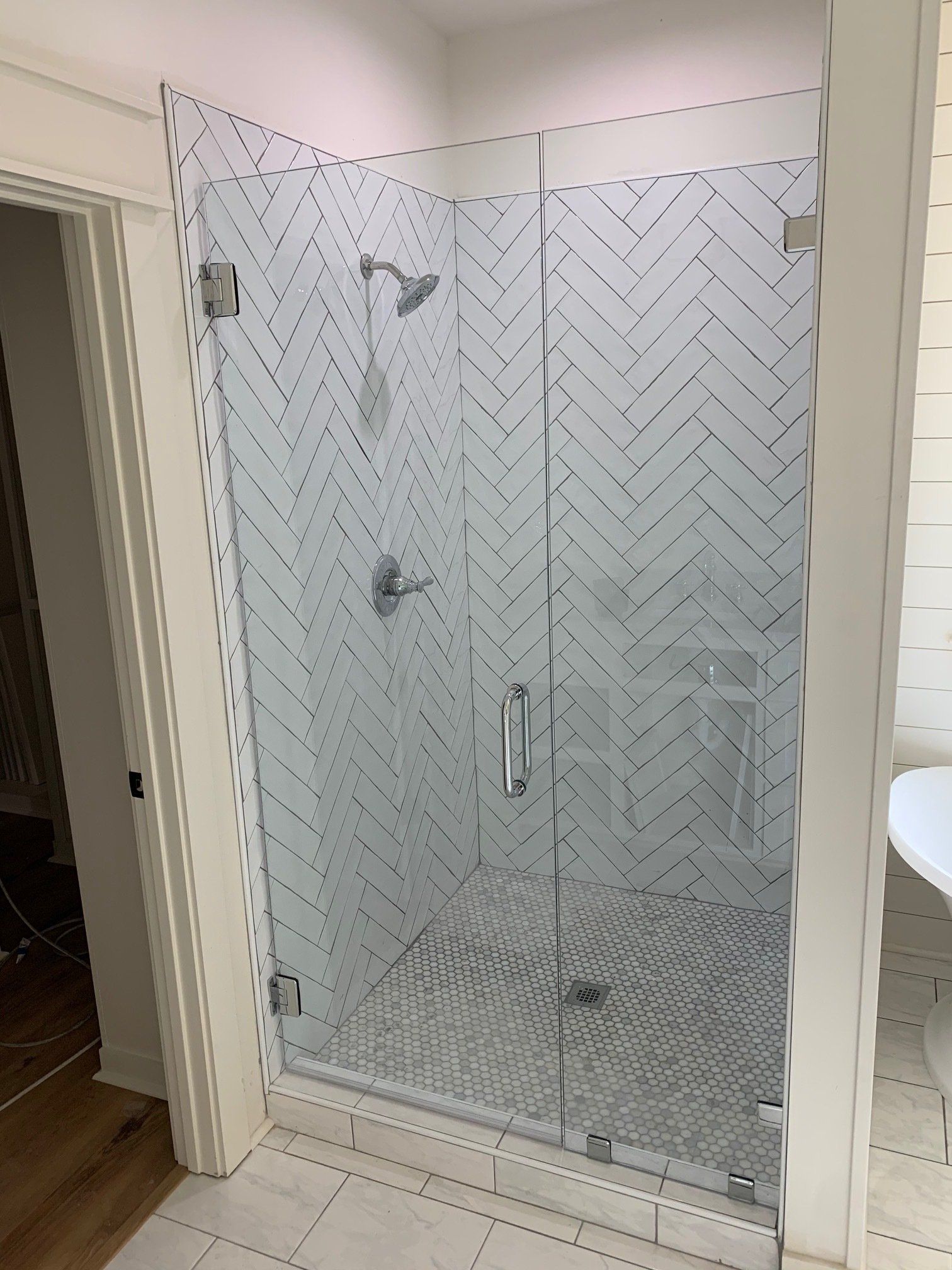 Shower Area with Glass Door — Baker, LA — Baker Glass Wks, Inc.