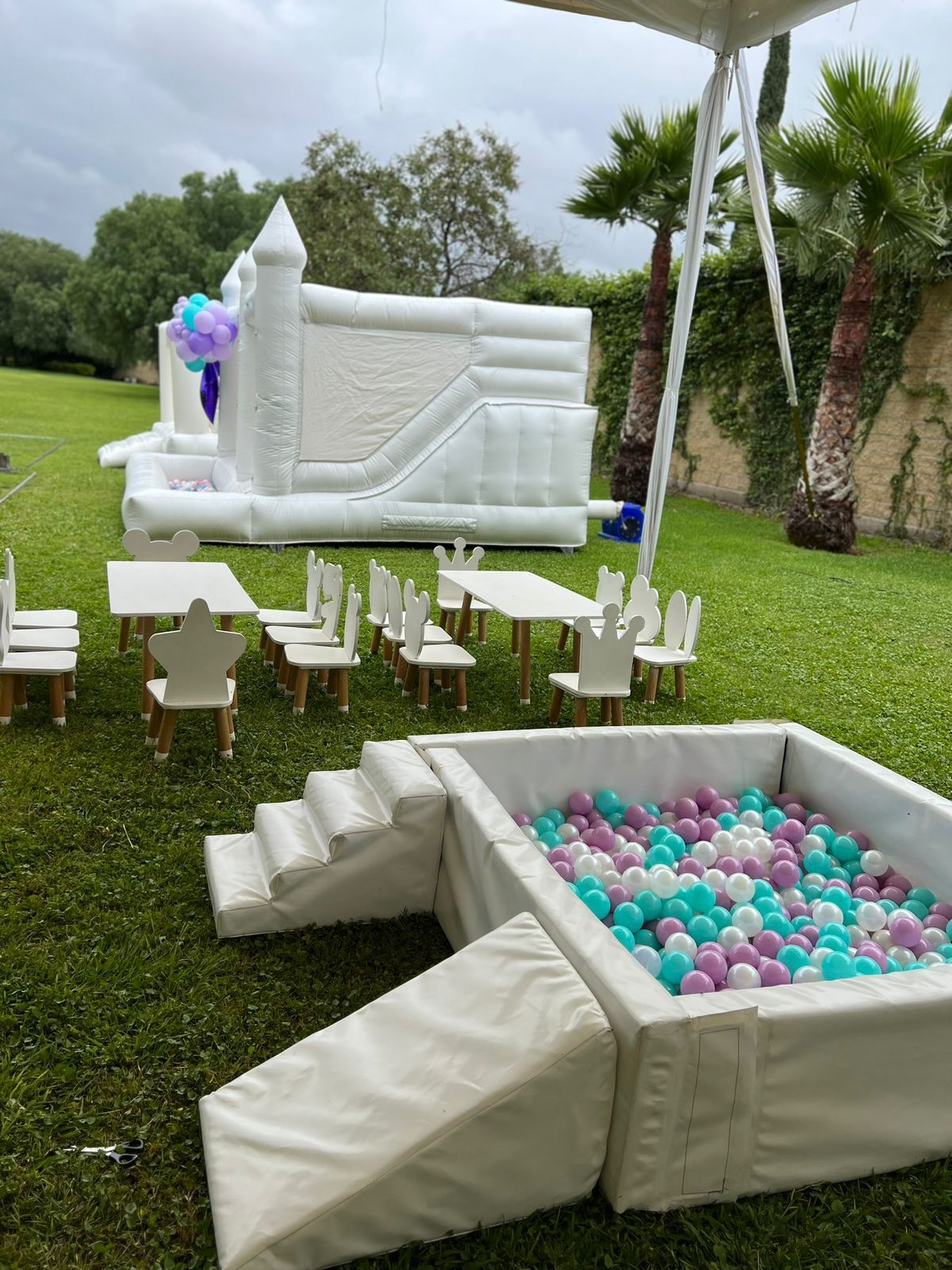 BOMBONETA MOBILIARIO INFANTIL