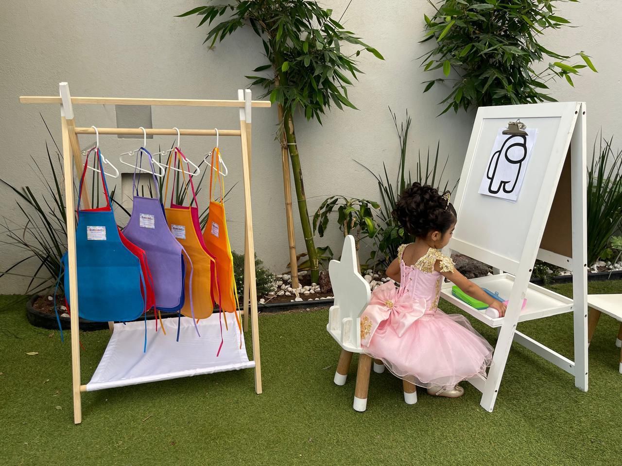 BOMBONETA MOBILIARIO INFANTIL