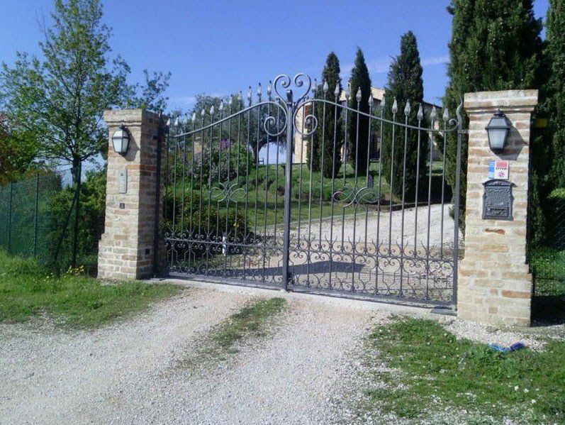cancello in ferro battuto