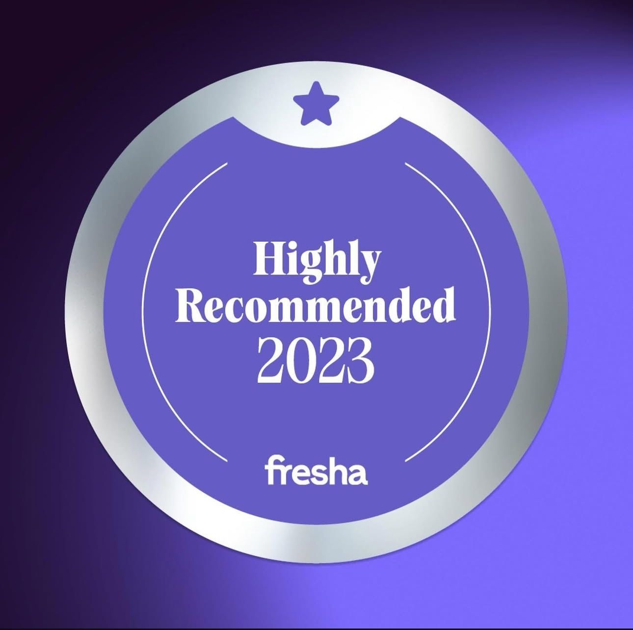 A purple badge that says highly recommended 2023