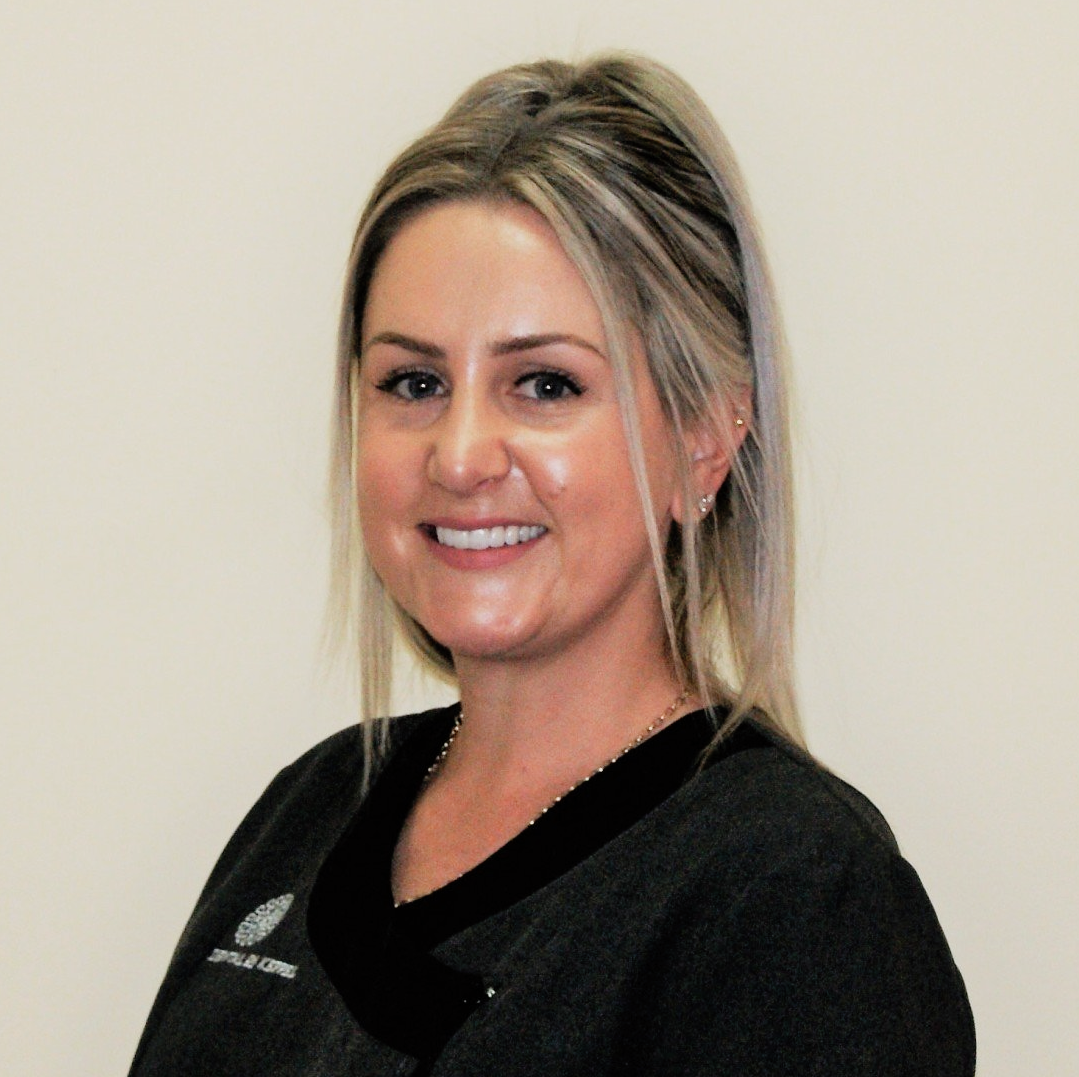 Leah – Practice Manager and Senior Dental Assistant